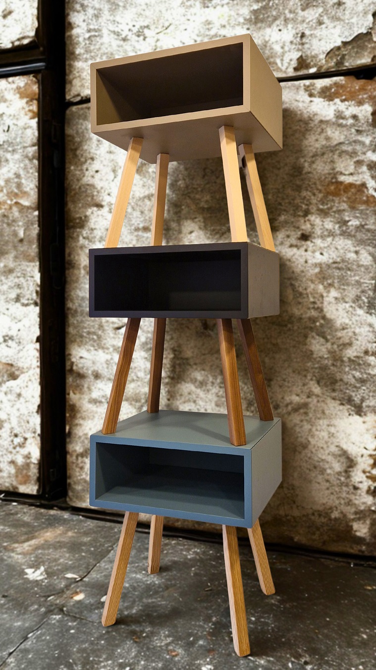 Comodino NERO – gambe in Noce Canaletto – senza cassetto - Image 3